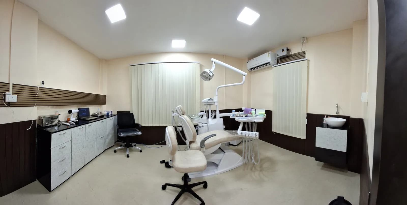 A fully equipped treatment room